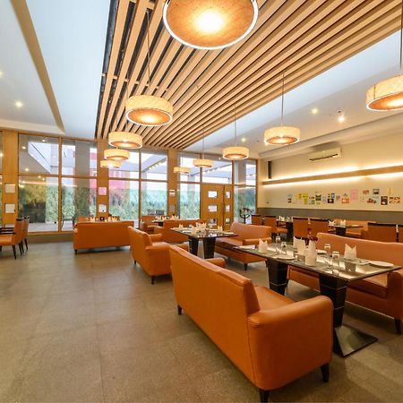 Sinclairs Burdwan Hotel Ngoại thất bức ảnh