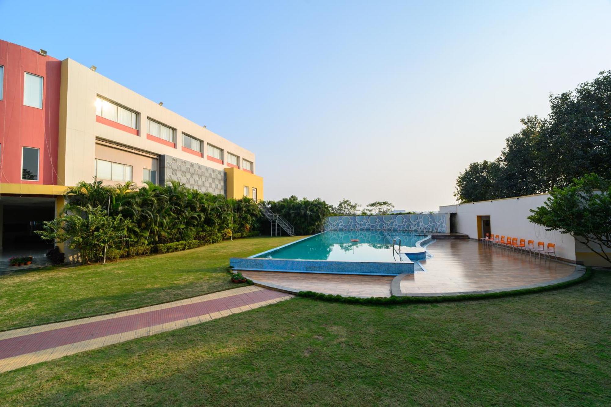 Sinclairs Burdwan Hotel Ngoại thất bức ảnh