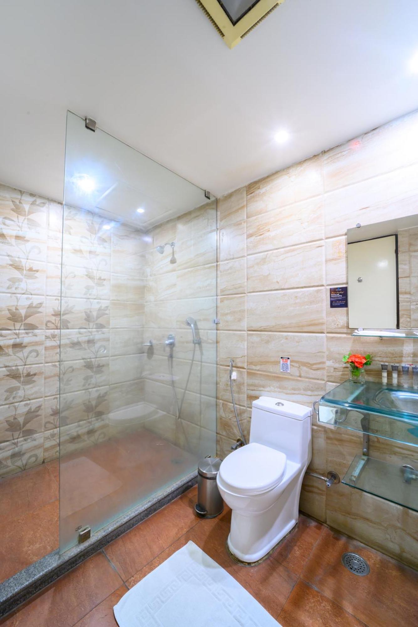 Sinclairs Burdwan Hotel Ngoại thất bức ảnh