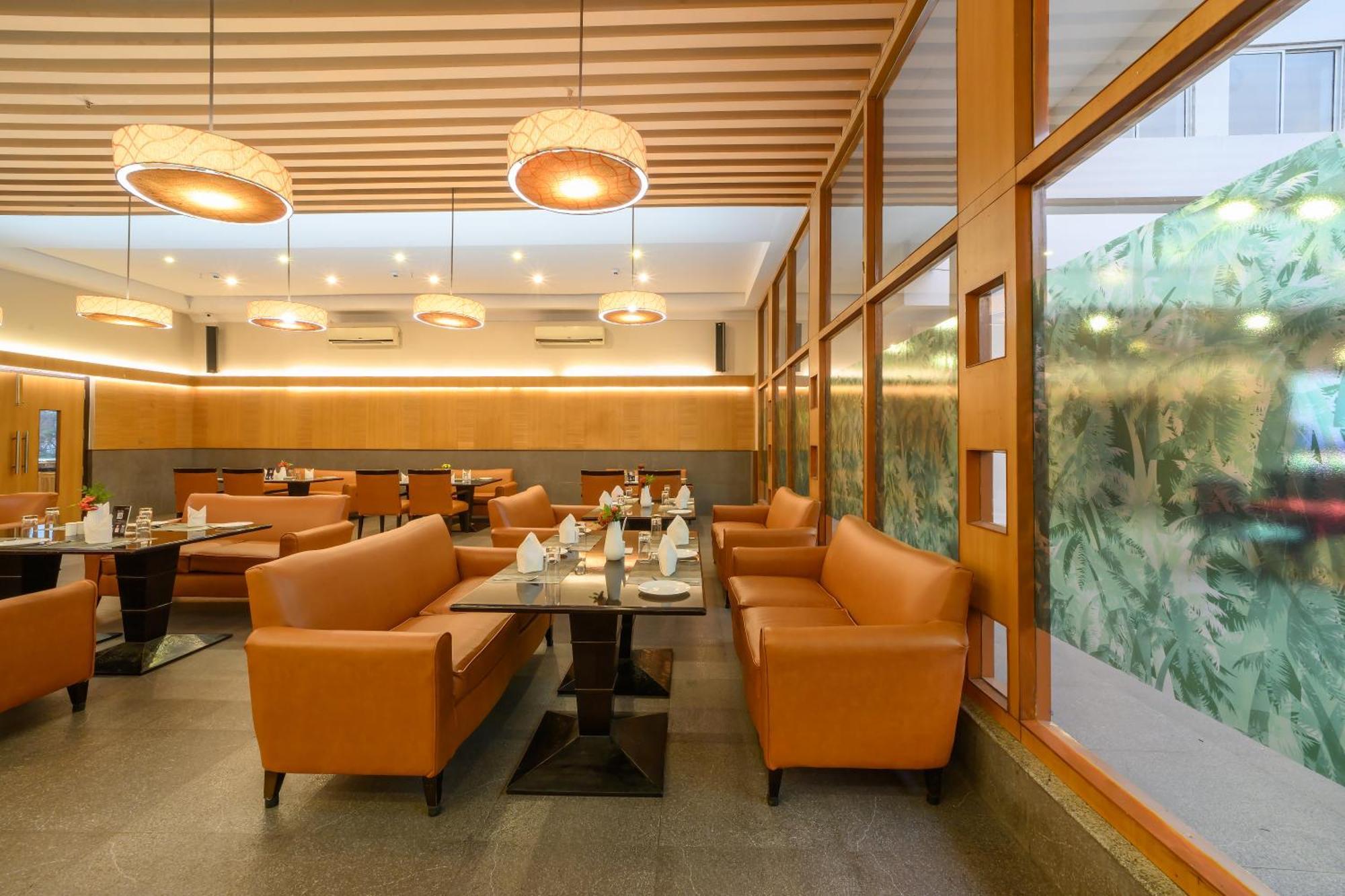 Sinclairs Burdwan Hotel Ngoại thất bức ảnh