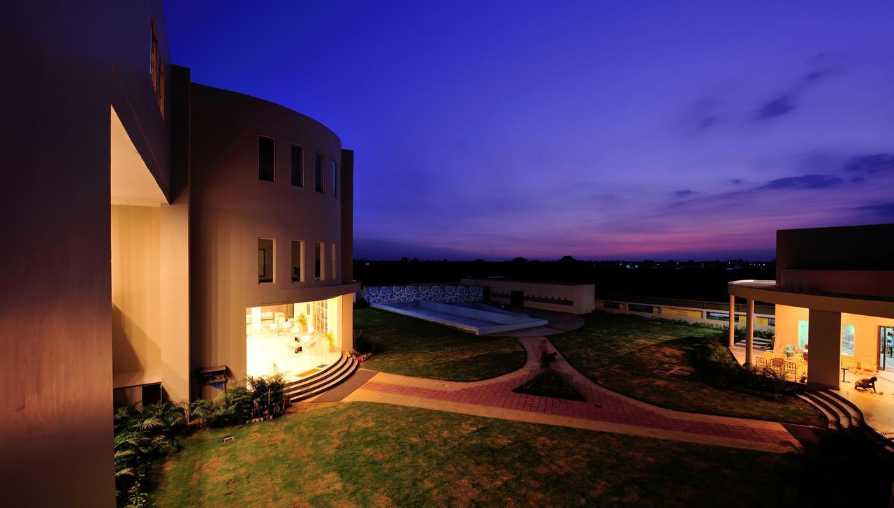 Sinclairs Burdwan Hotel Ngoại thất bức ảnh